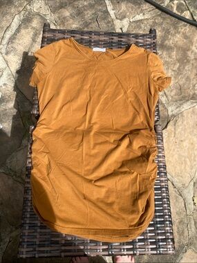 Bearsland Women's Short Sleeve Tee in Mustard